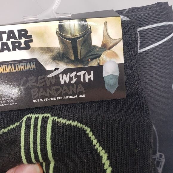 Star Wars the Mandalorian Grogu Crew Socks Bandana Set - Picture 2 of 4